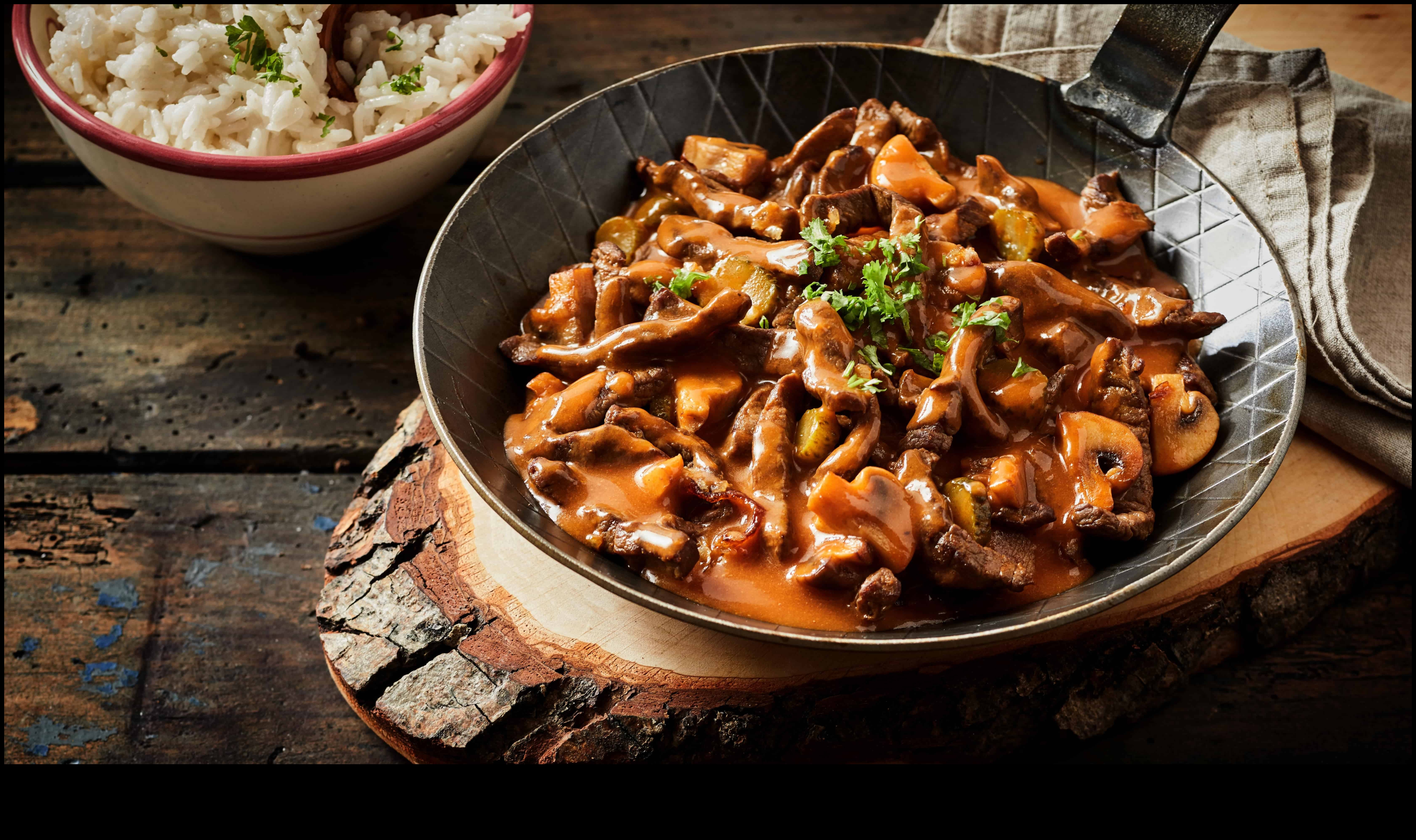 تم الكشف عن نعيم الطهي في One-Pot Harmony Slow Cooker اكتشف متعة الطهي البطيء البسيطة مع هذه المجموعة من الوصفات السهلة اللذيذة التي يتم طهيها جميعًا في وعاء واحد. 5 الوئام في وعاء واحد: كشف النقاب عن نعيم الطهي البطيء