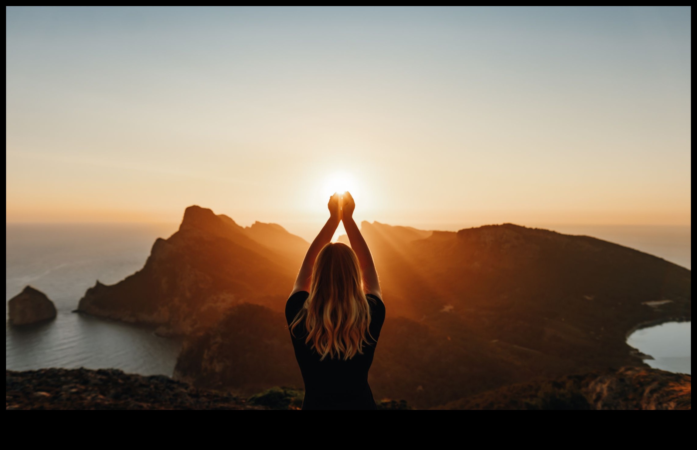 إتقان اليقظة الذهنية: دليل شامل للعيش في الوقت الحاضر