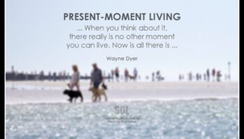 إتقان اليقظة الذهنية: دليل شامل للعيش في الوقت الحاضر